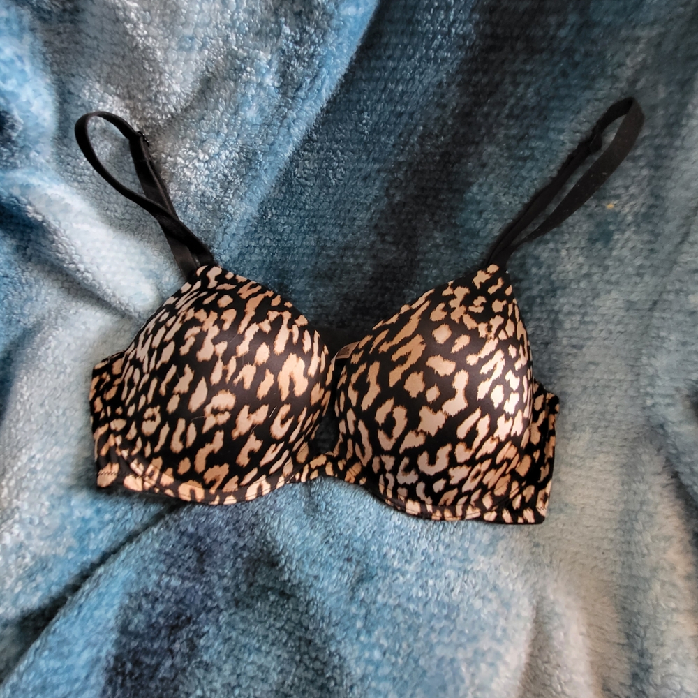 Victoria's Secret 36C Leopard Print T-Shirt Bra - Black & Tan